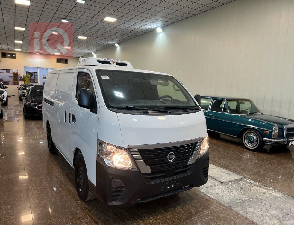 نيسان اورفان